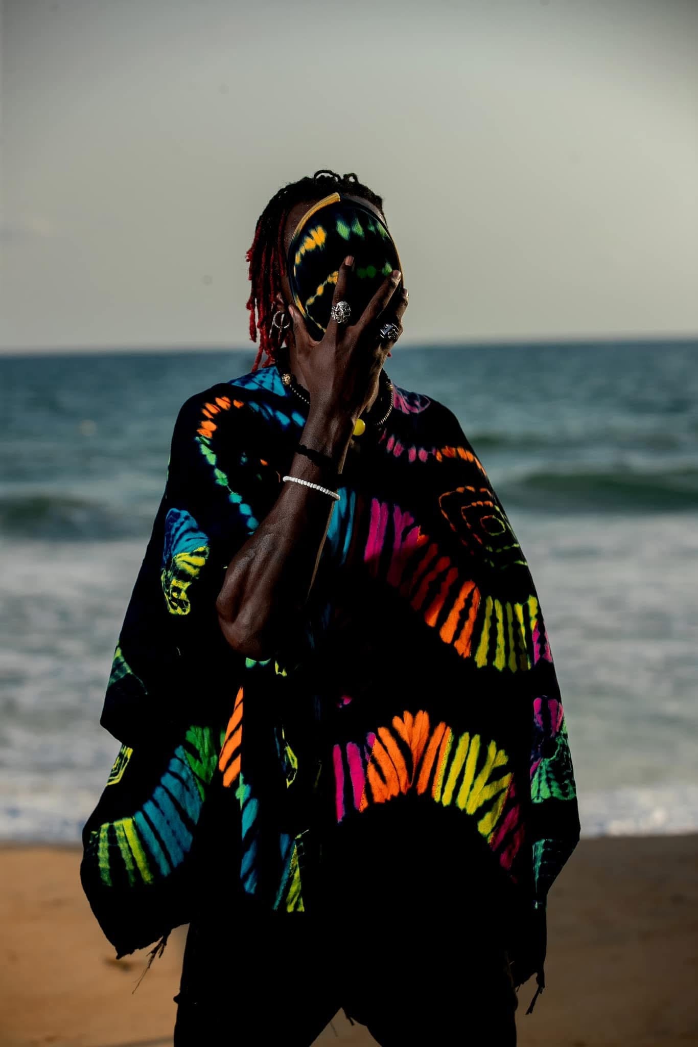 Cape Artisanale mixte - Colors en Tissu Kita 100% Coton Tissé et Teint à la Main Taille Unique